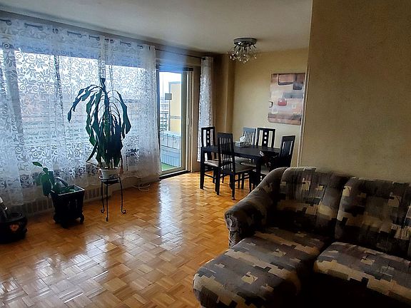 5th image of 2940 W 5th St APT 23C