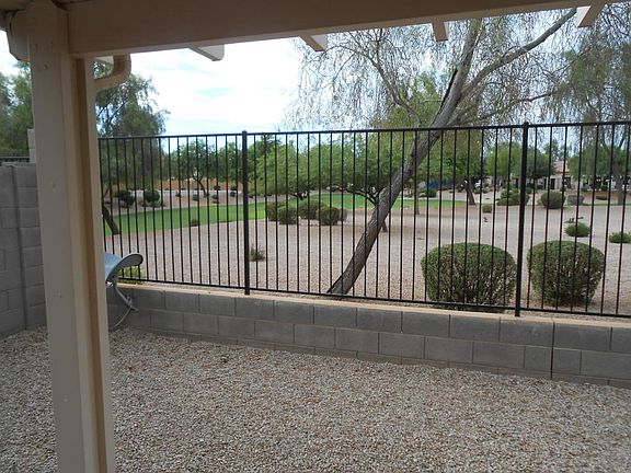 4th image of 2404 E Meadow Creek Way