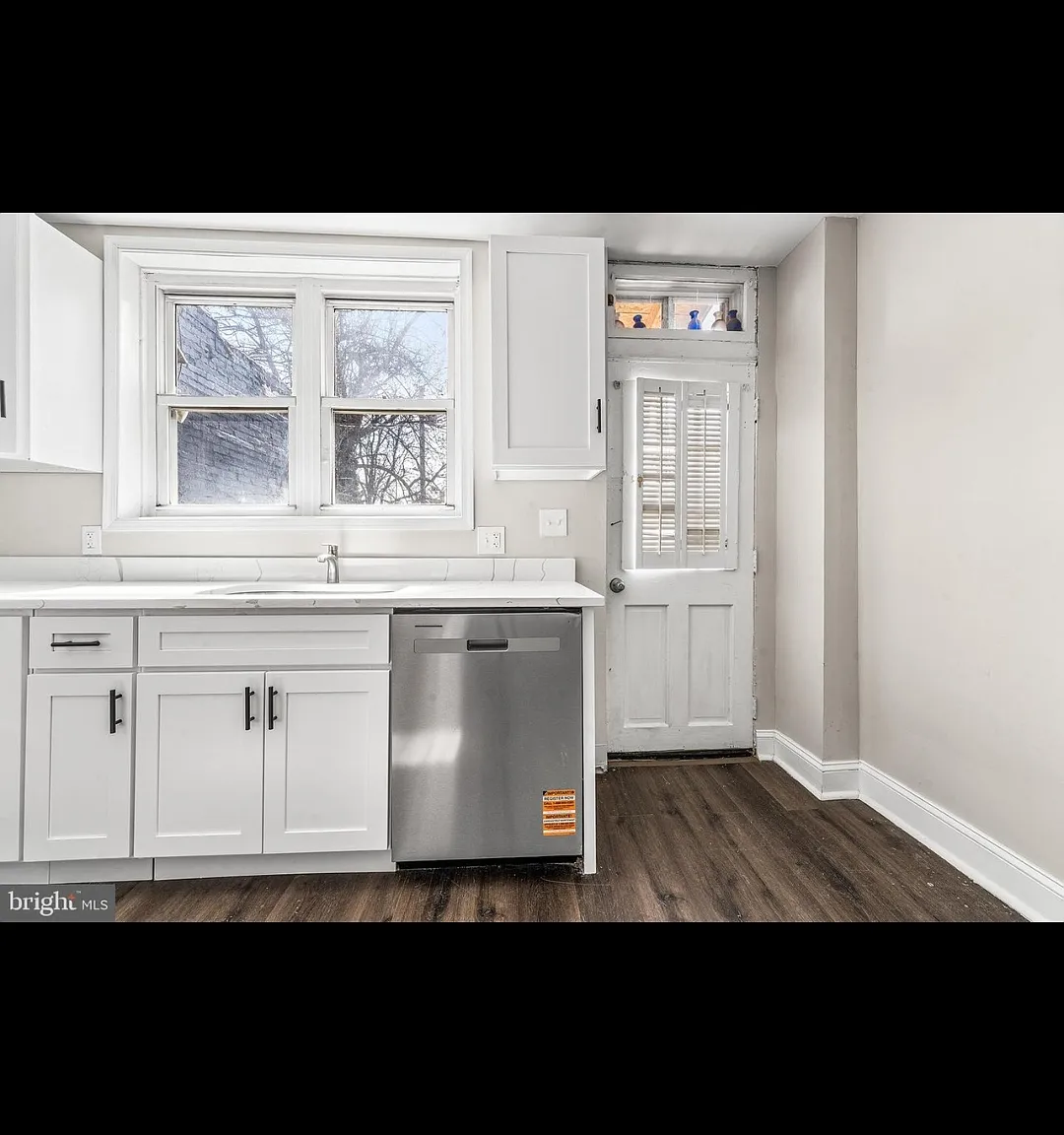 2517 W Pratt St — Photo 4