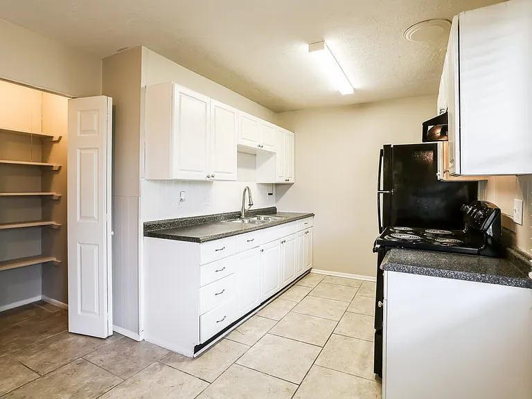 789 Bradwell Dr — Photo 8
