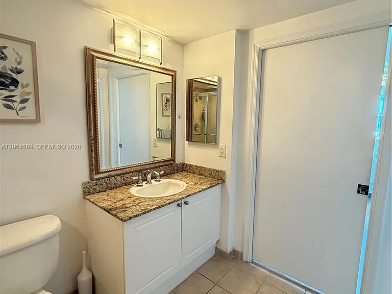 19501 W Country Club Dr #1215 — Photo 17
