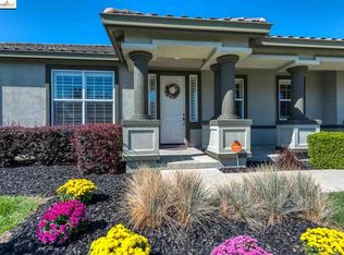 2401 Morro Bay Dr, Brentwood, CA