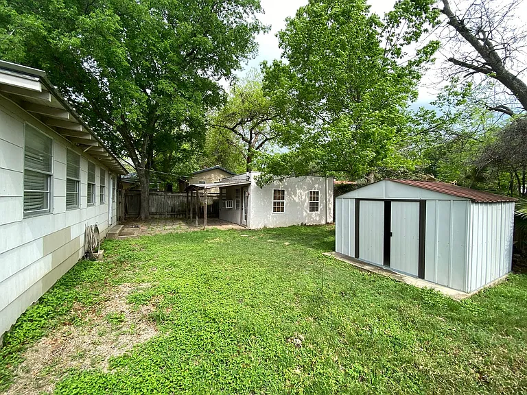 1030 Cole Ave — Photo 29