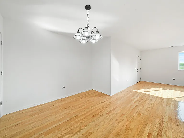 13912 Central Park Ave #2SW — Photo 6