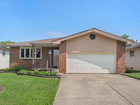 2nd image of 4032 Anthony Ct N