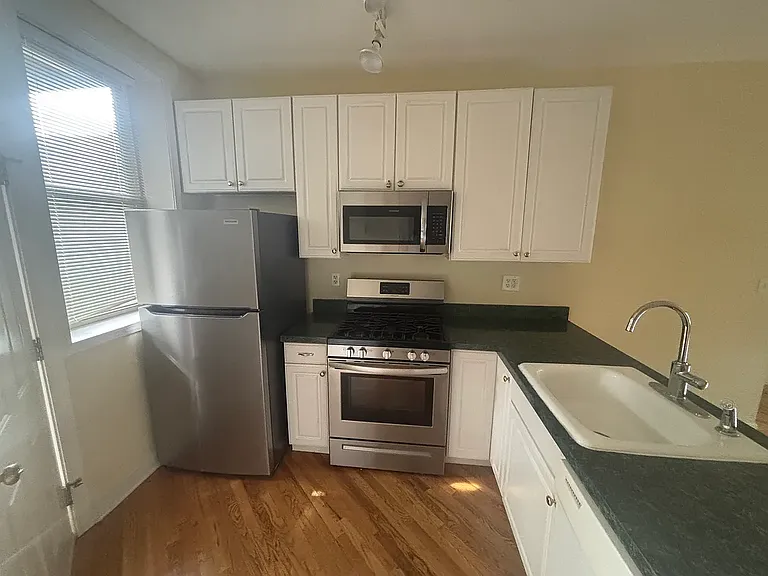 4636 N Racine Ave #1 — Photo 3
