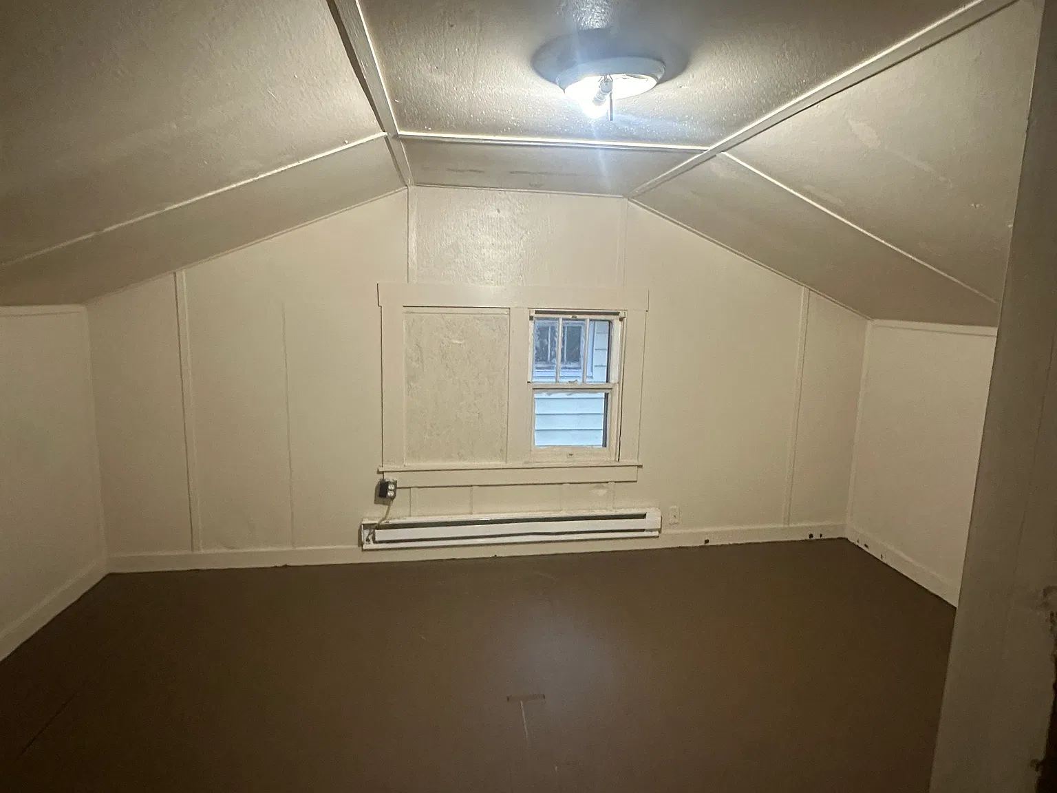 3 bed, 1140 sqft, $1,500 — Photo 3