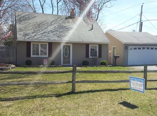 1032 Spry Ln, Schenectady, NY 12303
