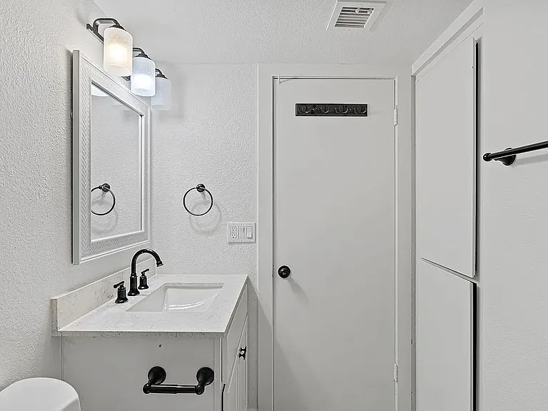 740 E Joan D Arc Ave — Photo 19