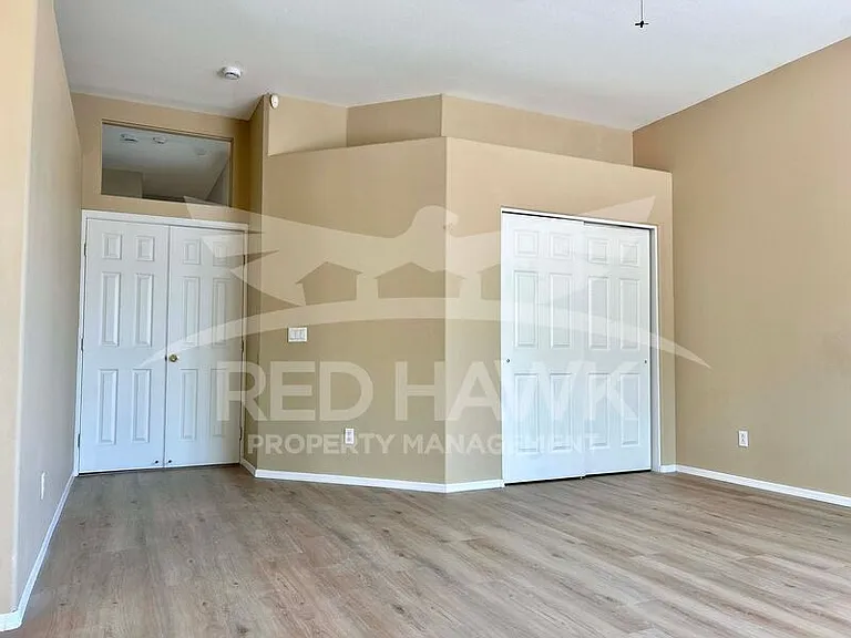 2748 S 159th Ave — Photo 9