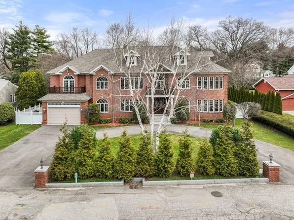 75 Woodfall Rd, Belmont, MA 02478