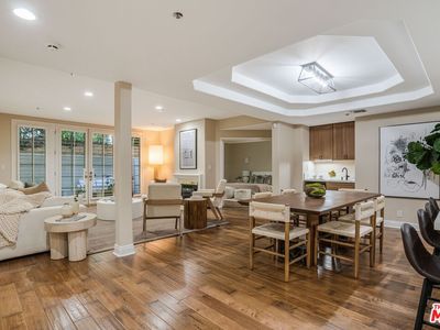 575 S Barrington Ave APT 107, Los Angeles, CA, 90049