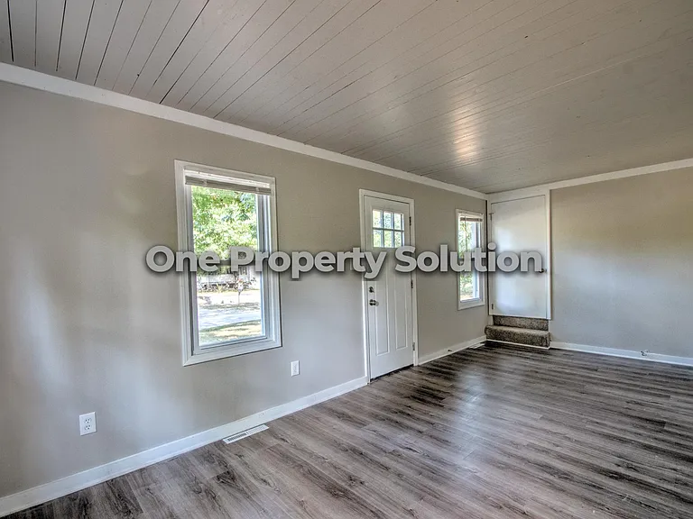 3753 Englehart St — Photo 9