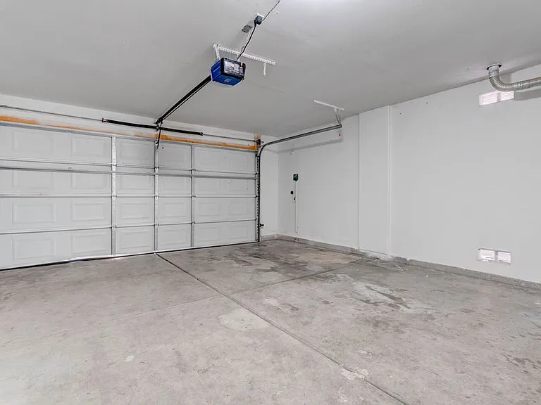 6469 Abbey Door Ct — Photo 39