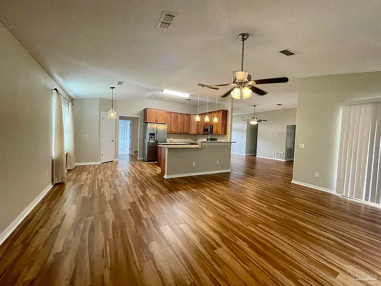 7747 Fenwick St — Photo 5