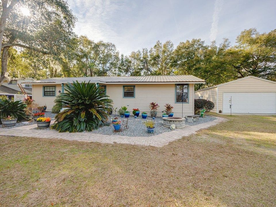 1st image of 1996 Lakepoint Ln