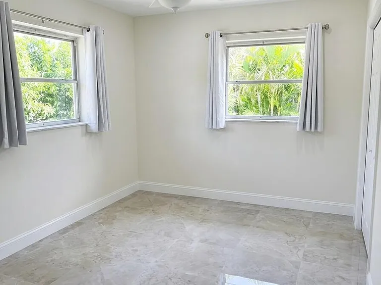 5220 NE 14th Way #8 — Photo 7