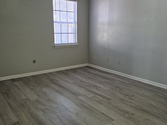 5th image of 1790 Wayland Park Dr