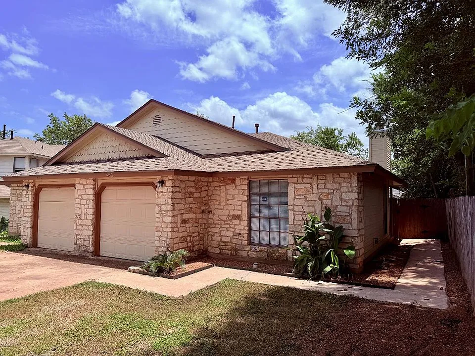 405 Parkhill Cv