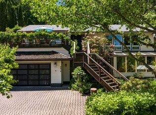 3015 SW Raleighview Dr, Portland, OR 97225