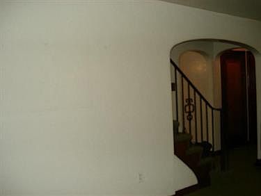 4th image of 512 Woodmont Ave