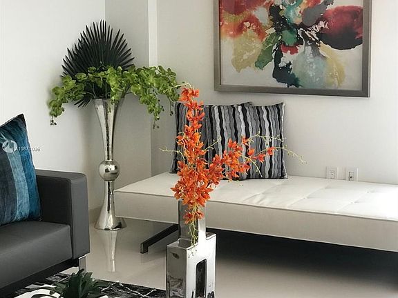 5th image of 3737 Collins Ave #N607