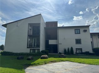 380 Village Blvd N, Baldwinsville, NY 13027