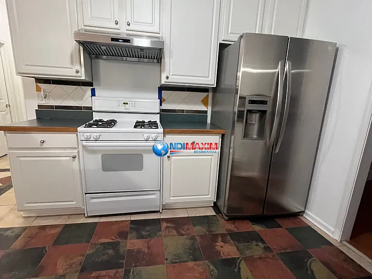 4066 Parkway Cir — Photo 5