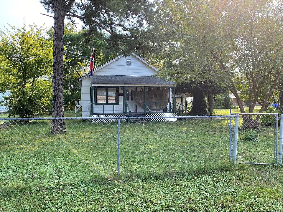 2nd image of 924 W Okmulgee St