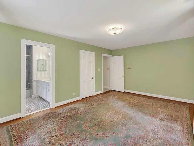535 E Rio Rd — Photo 20
