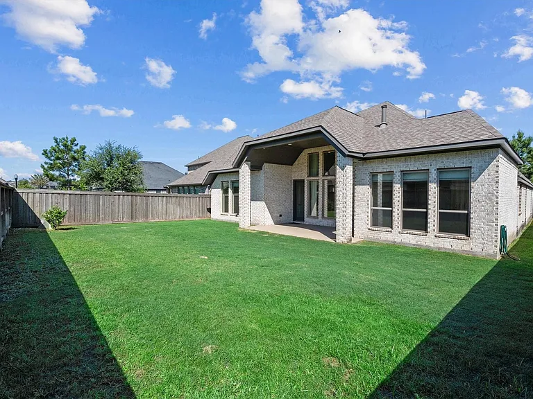 28348 Sterling Oak Dr — Photo 45