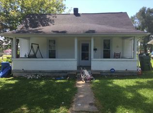 724 S Main St, Sullivan, IN 47882