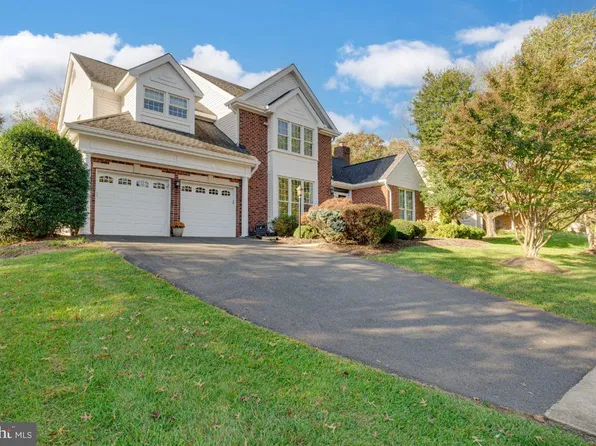 15181 Stillfield Pl, Centreville, VA 20120