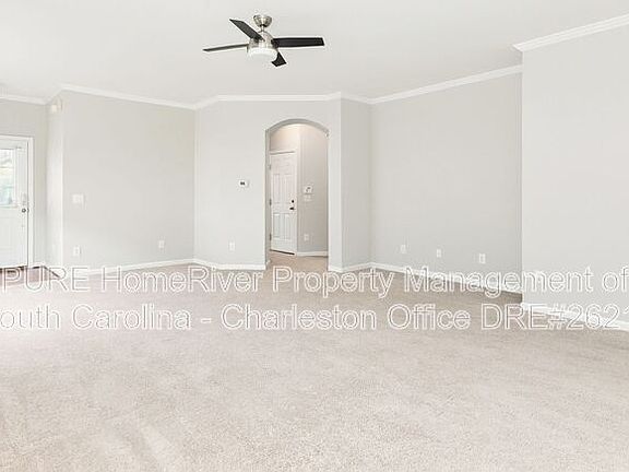 3rd image of 207 Summer View Rd
