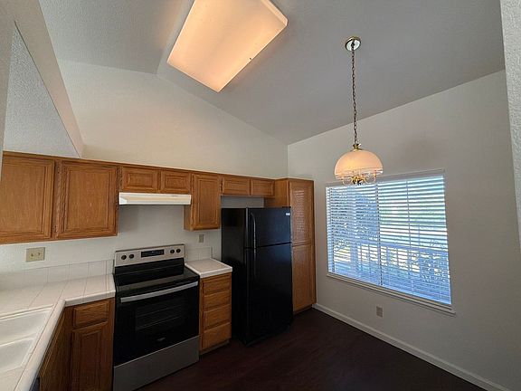 2nd image of 5100 Pawnee Dr