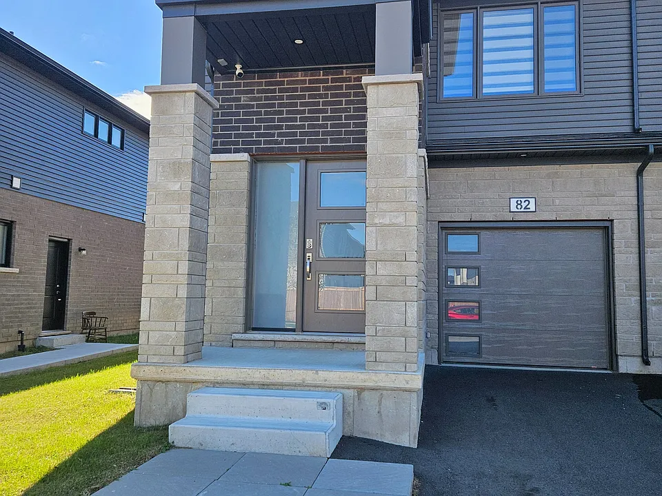 82 Acacia Rd