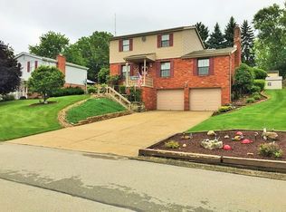 360 Lincoln Hall Rd, Elizabeth, PA 15037