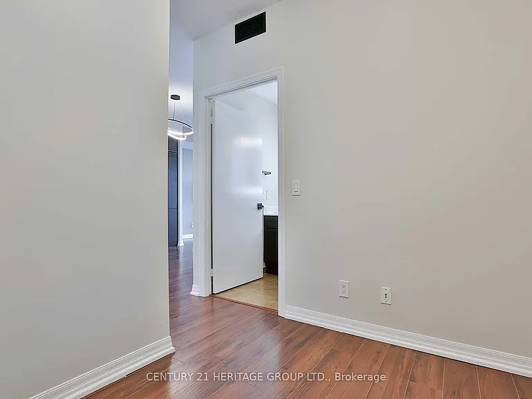 770 Bay St #PH-603 — Photo 26