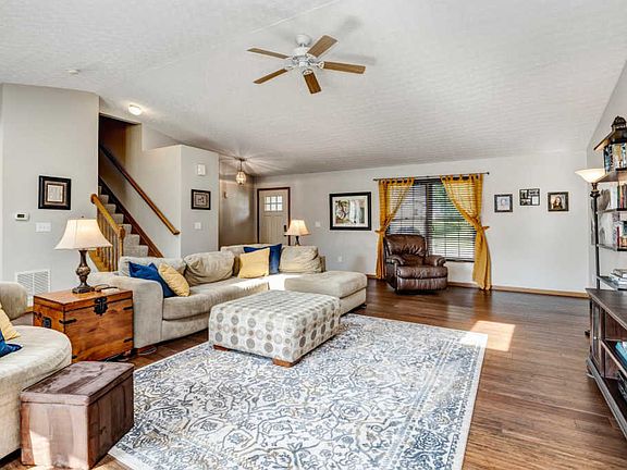 5th image of 6393 Steinbeck Way