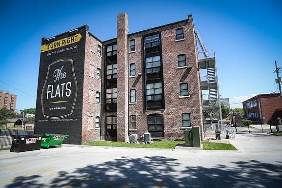 Flats on Howard — Photo 69