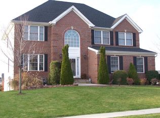 1918 Gary Rd, Stewartsville, NJ 08886