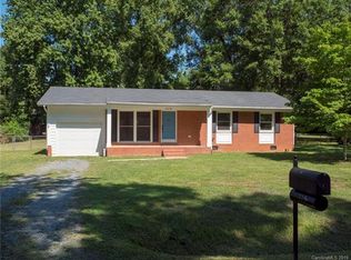 325 McLeod St, Matthews, NC 28105