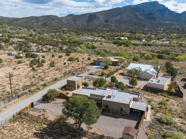 63A Camino De Las Huertas, Placitas, NM 87043
