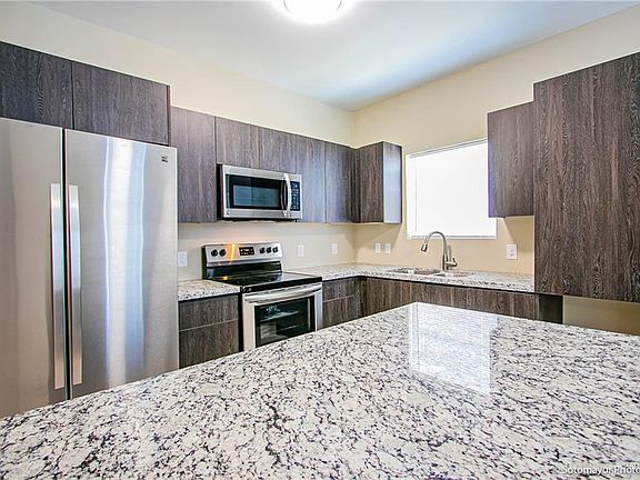 4th image of 3404 Golden Nugget