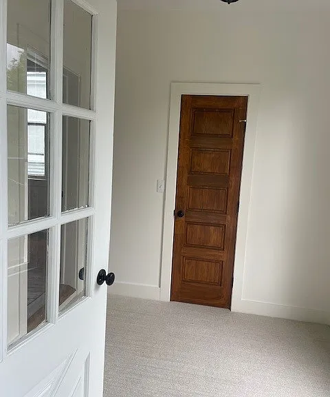 718 E Henry St — Photo 19