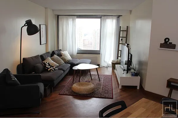 Rented by Highline Residential | media 17