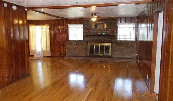3rd image of 2541 Timberline Dr
