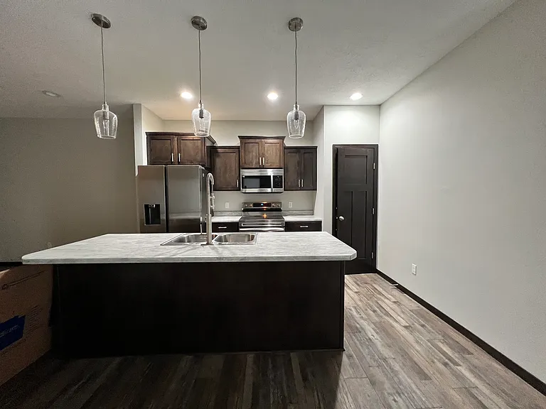 9521 W Dolores Dr — Photo 9