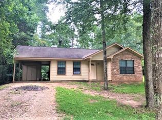 2371 Shadow Ln, Montgomery, TX 77316