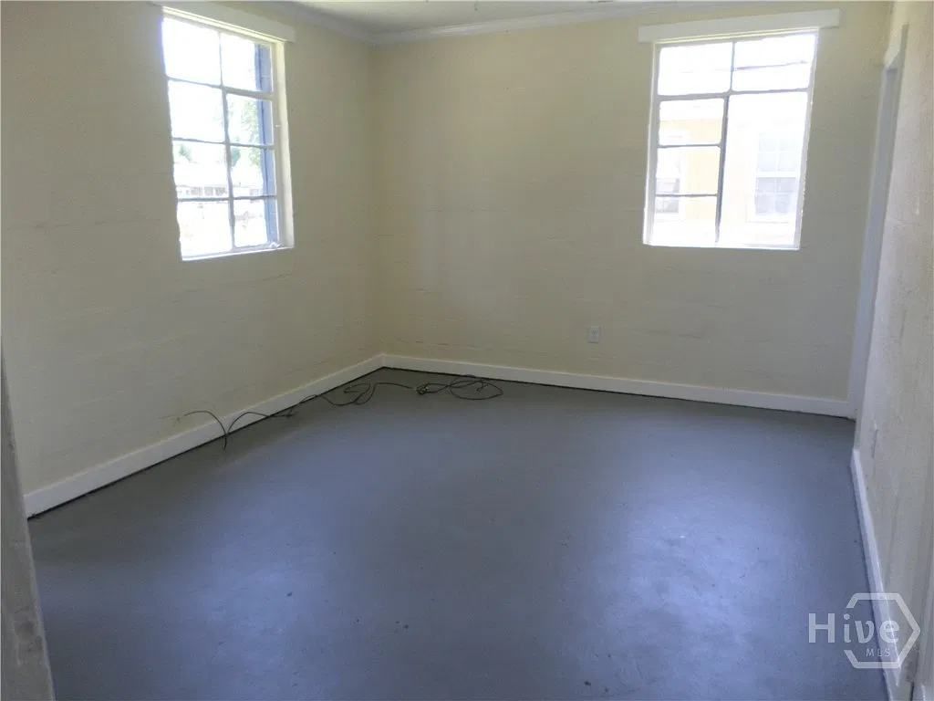 2 bed, 1.0 bath, 620 sqft, $1,125 — Photo 2